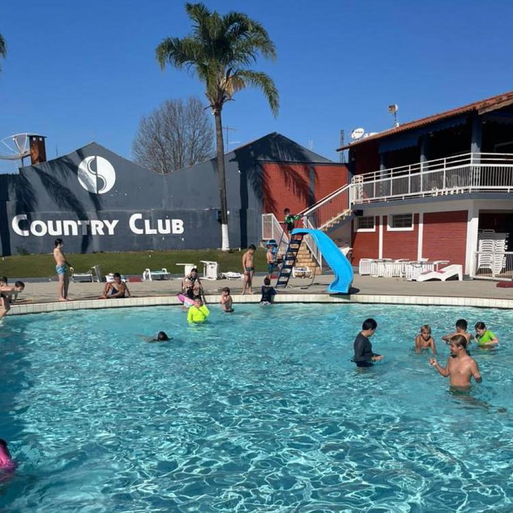 Esportes > Futebol > Country Club São Carlos